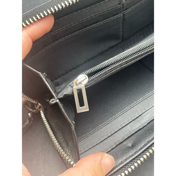 Black Guess Zip Up Wallet Wristlet - Picture 4 of 7